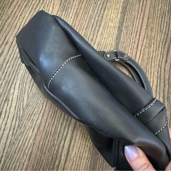 Y2K Vintage Nine West Faux Leather Round Handbag - Picture 7 of 7